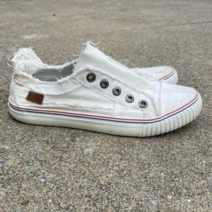 Women’s “blowfish” brand size 9